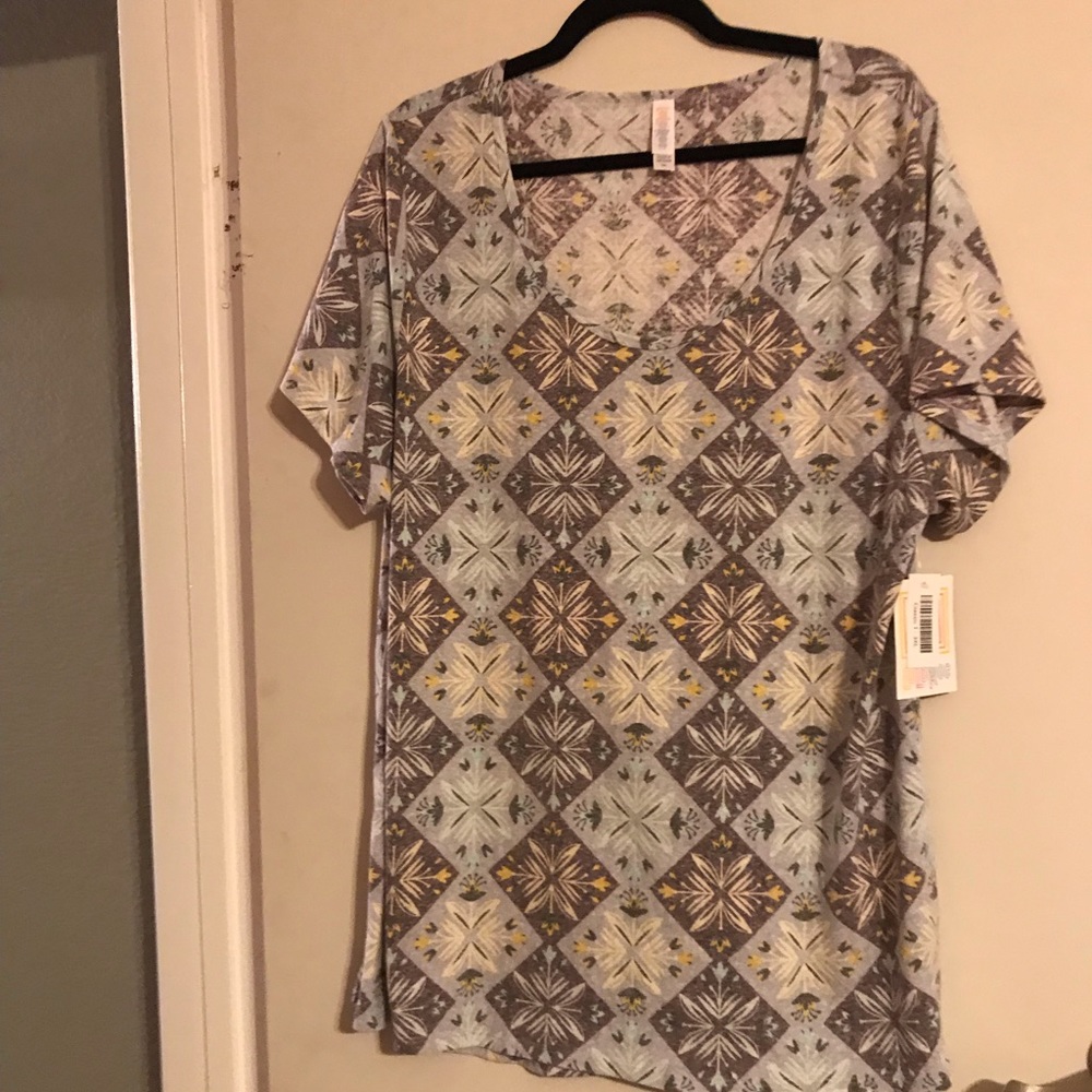 3XL Lularoe Classic Tee NWT